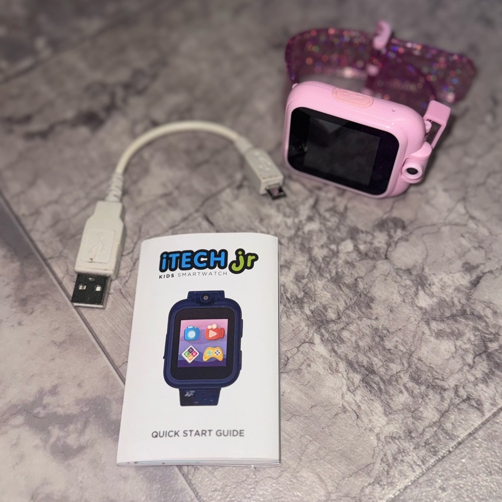 iTech Jr Kids Smartwatch Pink Touchscreen Camera Games Activity Tracker Charger